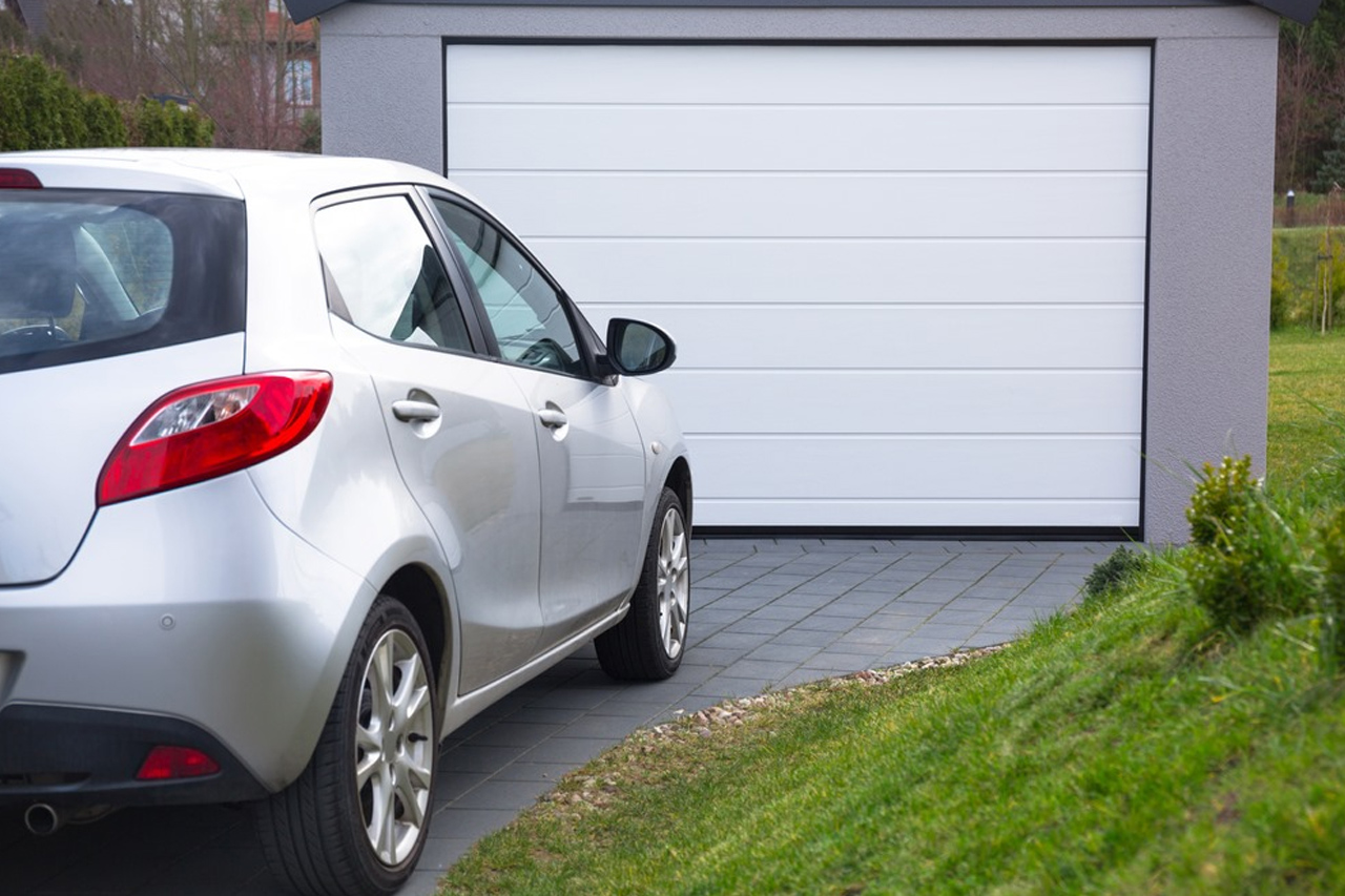Ukuran Garasi Mobil Ideal Yang Aman dan Nyaman di Rumah