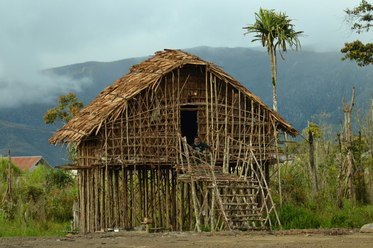 Nama dan Gambar Rumah Adat yang Ada di Indonesia