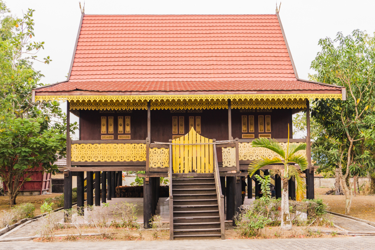 Nama dan Gambar Rumah Adat yang Ada di Indonesia