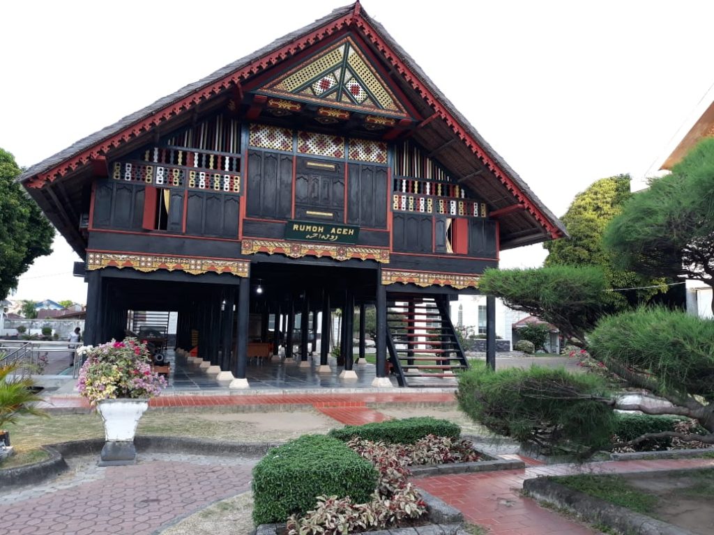 Rumah Adat Aceh, Rumoh Aceh