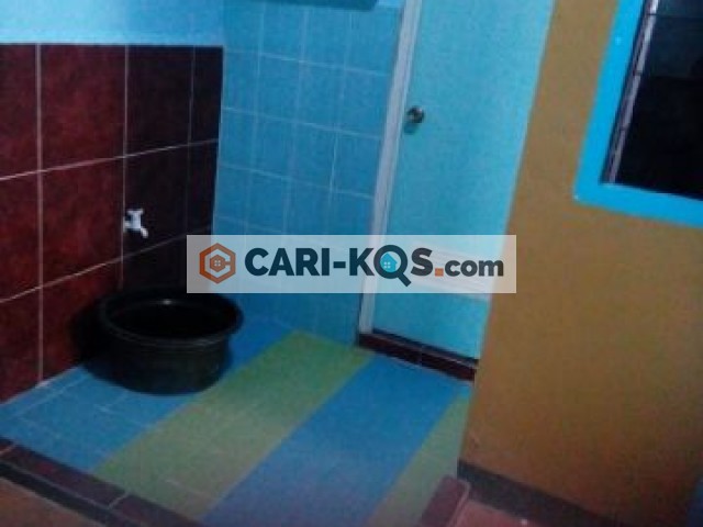 kost Putri satria selatan 1 no. H296 hasanuddin semarang