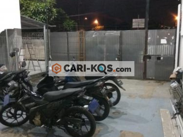 Kost 45 - Dekat dengan Stasiun Kereta Jatinegara