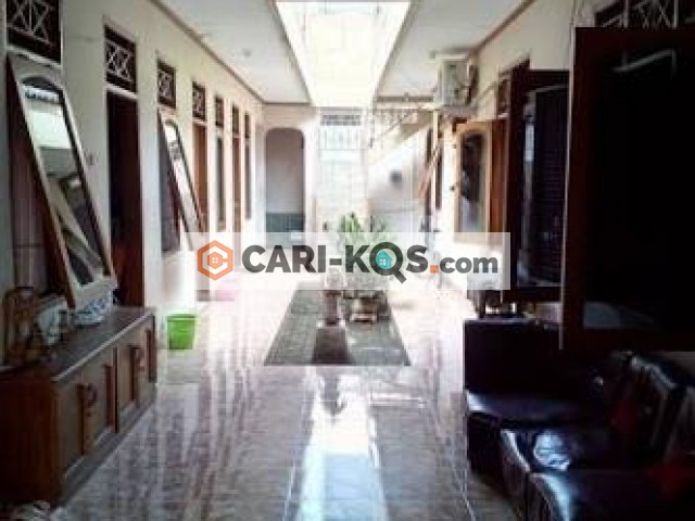 Kost ibu Sri irjanti - Dekat Jl. I Gusti Ngurah Ray, Carefour, Mall Klender, RS, RM, Apotik.