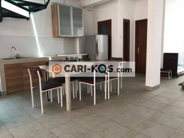 Kos Rumah Delapan Pondok Indah - Dekat Pondok Indah Mall dan Gandaria City