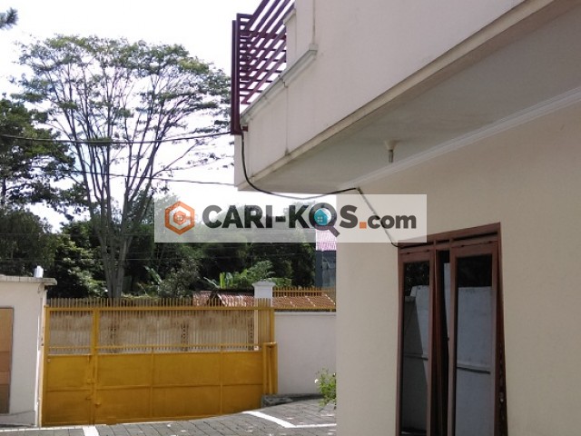 Kost Exclusive 4x4 (+Balkon) Seberang BTC Mall, Belakang Hotel Aston Pasteur Bandung