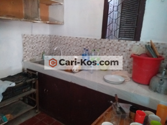 Kos khusus laki2 di Gg Hj Abdurrahman 1, Tanjung barat, Jaksel