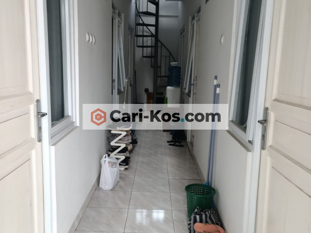 kost putri kembar sari