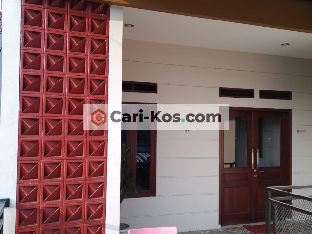 Kos Dua Putri Cikarang Pusat, Bekasi