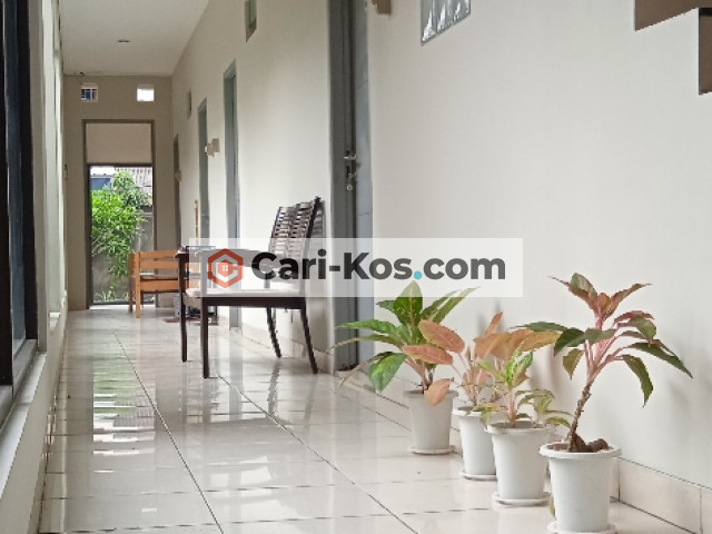 Kost Putri dekat STIS dan Trisakti