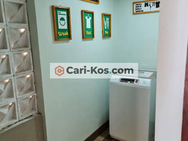 KOST EKSKLUSIF IRRIZ dekat UMS