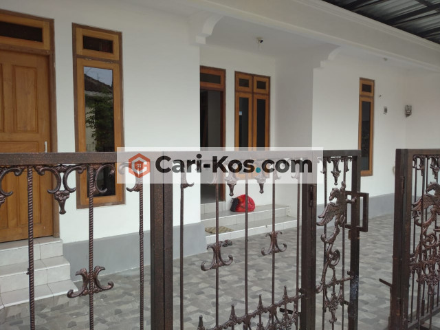 Kost Putri D'MANAGERS, Kost nya calon calon manager