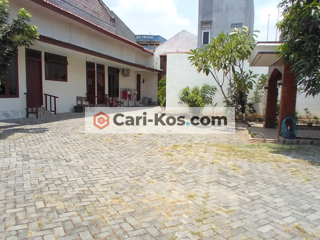 Kos Eksekutif Fasilitas Lengkap depan Pasar Ciputat dekat UIN