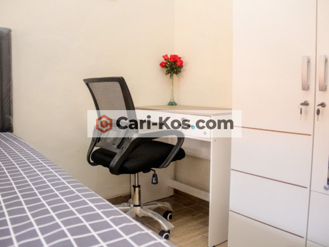 Kos/Hunian Eksklusif Karyawan, lokasi strategis di pinggir jalan besar kota Denpasar, fasilitas full furnished dan Wifi