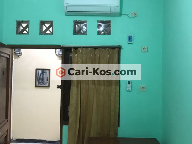 THE RETRO RESIDENCE KOST KHUSUS KARYAWAN/MAHASISWA