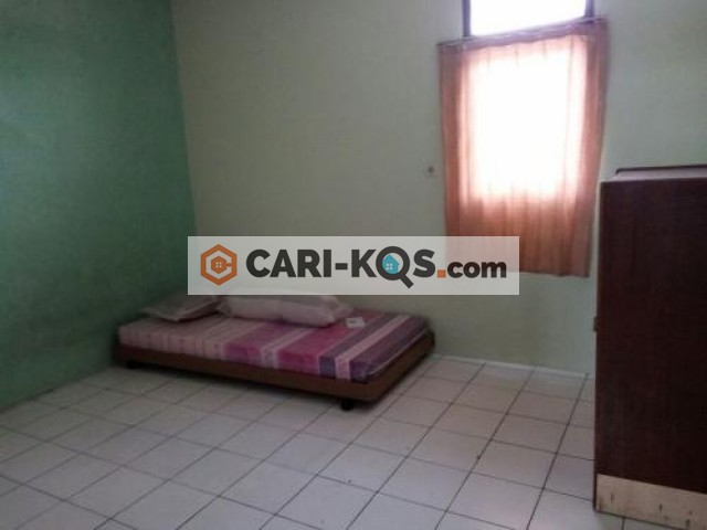 Rumah Kost Bapak Jeff - Dekat Mall PGC, Stasiun KRL Cawang & Kalibata dan Kampus UKI