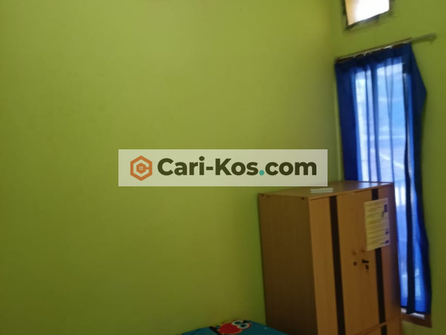 Kost nyaman samping pasar modern bsd