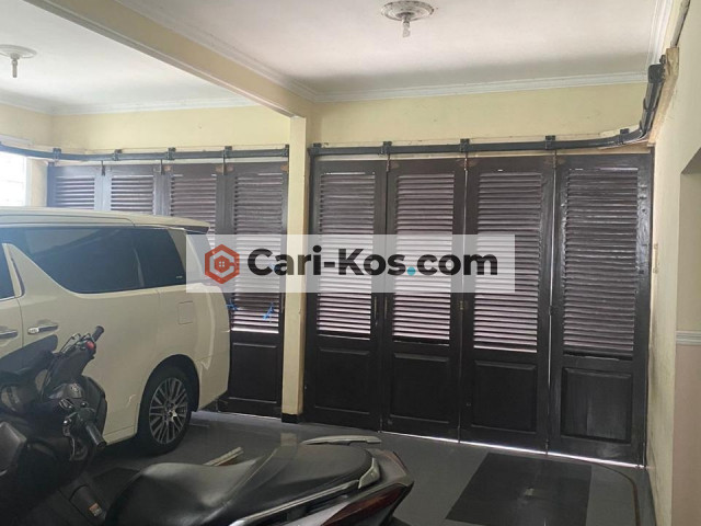 Kost Eksekutif Chris Kencana Dukuh Pakis Surabaya