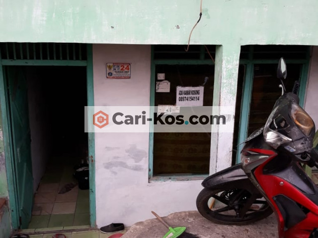 Kost murah dekat ITC Roxy Mas – samping rel kereta api